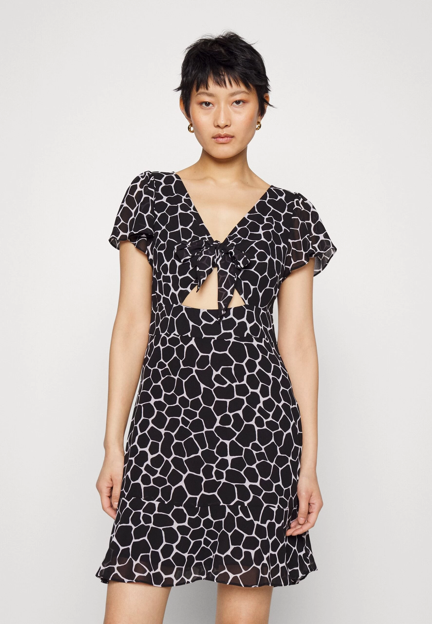 MICHAEL Michael Kors Nubian Giraffe Tie - Day Dress - Black/White 3 MICHAEL Michael Kors Nubian Giraffe Tie - Day Dress - Black/White