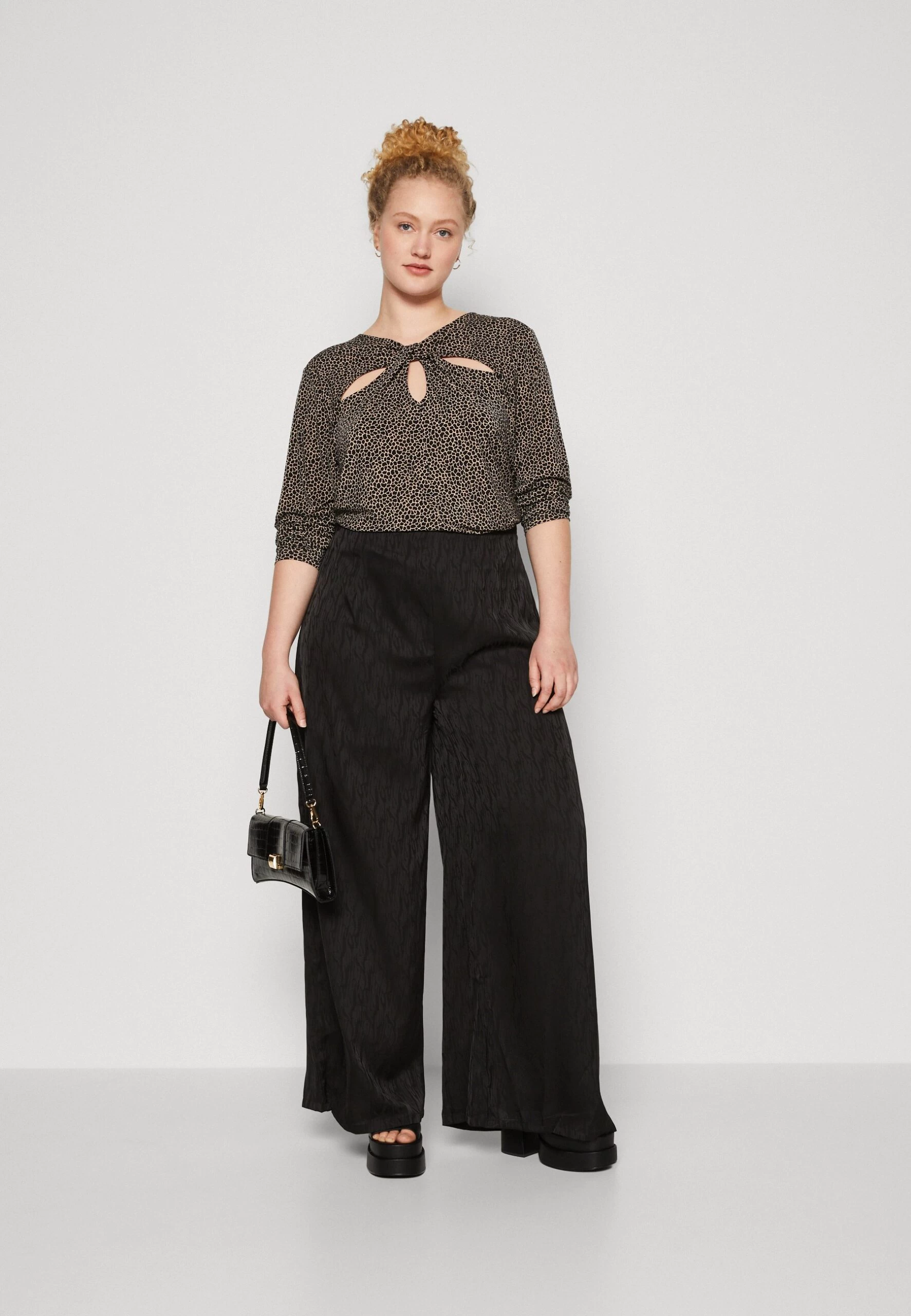 MICHAEL Michael Kors Giraffe Twist Keyhole- Long Sleeved Top - Khaki 4 MICHAEL Michael Kors Giraffe Twist Keyhole- Long Sleeved Top - Khaki - Image 2