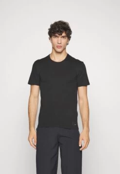 Michael Kors Fashion Crew 3 Pack - Pyjama Top - Black/Grey/Off-White -Fashion Clothing-Michael Kors 1bc6dea536304100bb6d3bb32eb2d266