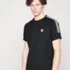 Michael Kors New Evergreen Logo Tee - Print T-Shirt - Black 1 Michael Kors New Evergreen Logo Tee - Print T-Shirt - Black -Fashion Clothing-Michael Kors 289515acd85045f59172e1e775e88093