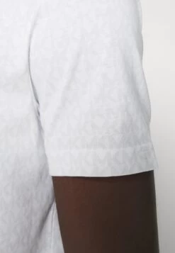 Michael Kors Sig Tee - Print T-Shirt - White/Opal -Fashion Clothing-Michael Kors 2afcbfa6bb674eb680c90552e93a31aa