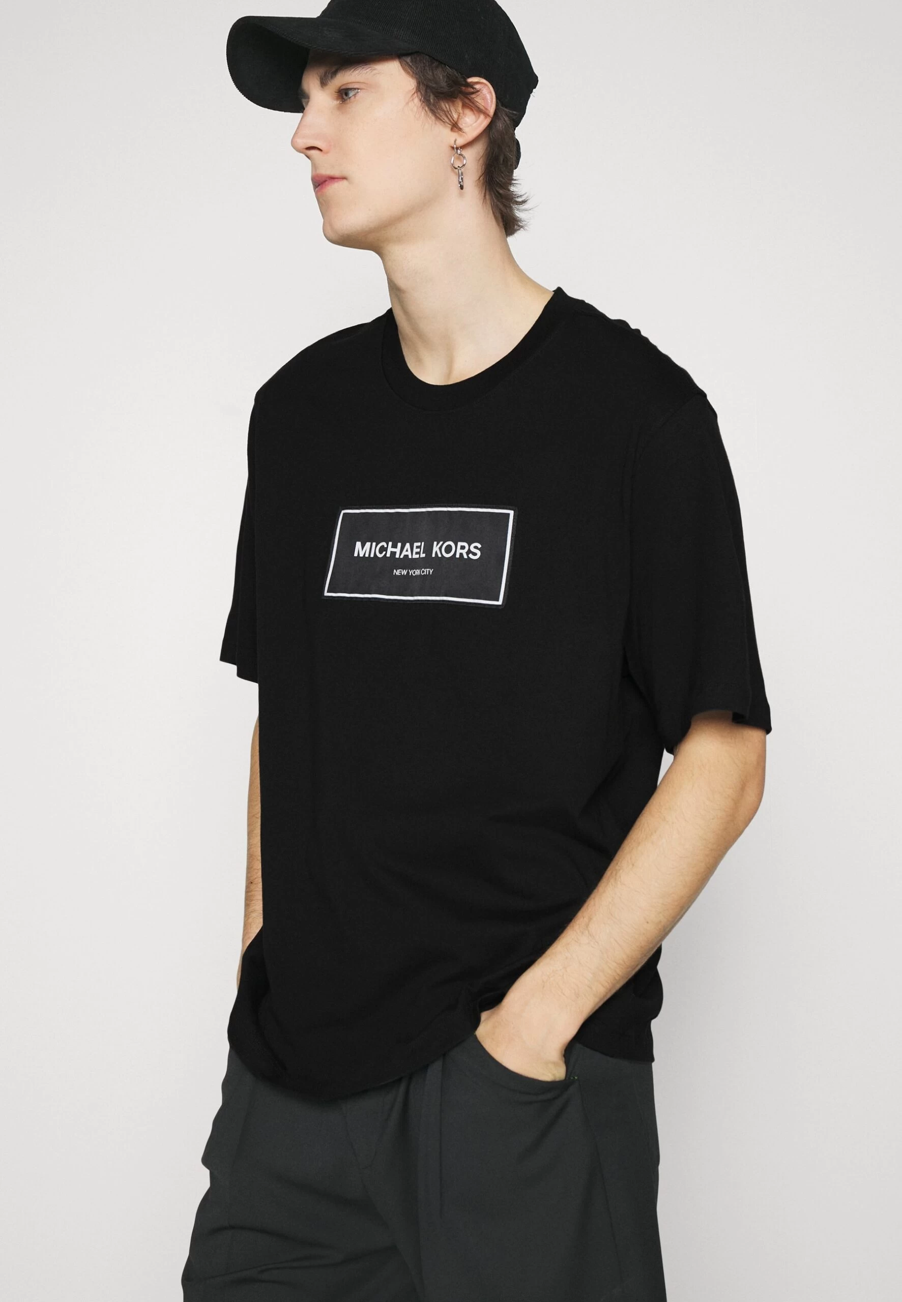 Michael Kors Flagship Logo Tee - Print T-Shirt - Black 6 Michael Kors Flagship Logo Tee - Print T-Shirt - Black - Image 4