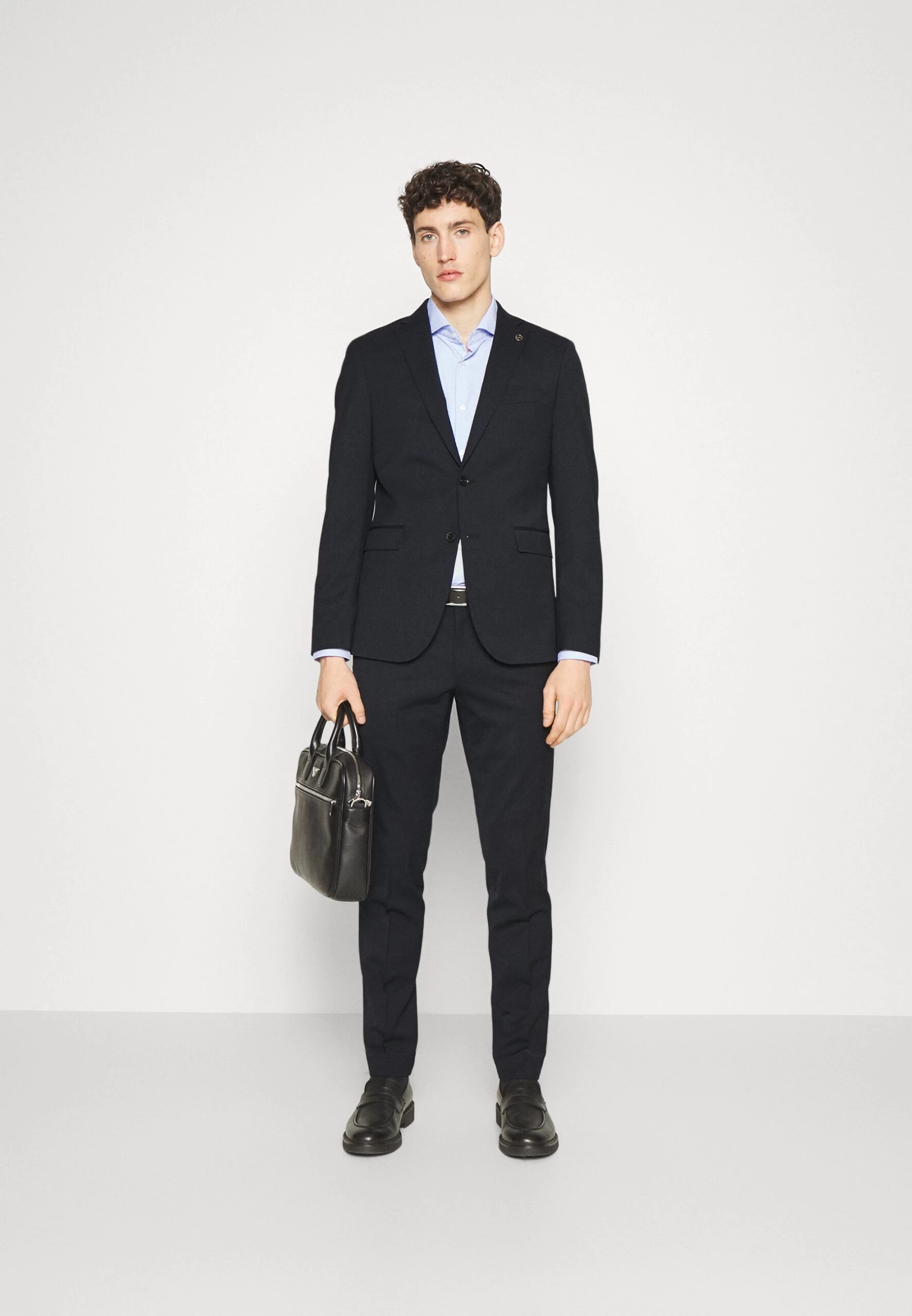 Michael Kors Travel Suit - Suit - Navy 4 Michael Kors Travel Suit - Suit - Navy - Image 2