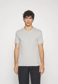 Michael Kors Fashion Crew 3 Pack - Pyjama Top - Black/Grey/Off-White -Fashion Clothing-Michael Kors 4e9431c0e9924345bb34416b11c06287