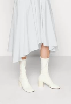 MICHAEL Michael Kors Pull On - A-Line Skirt - White 13 MICHAEL Michael Kors Pull On - A-Line Skirt - White -Fashion Clothing-Michael Kors 6a9da27ad84c480a8e879458c22013bd
