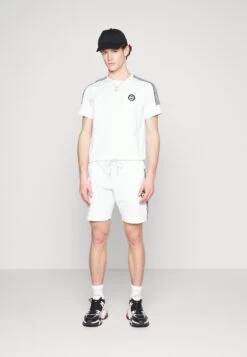 Michael Kors New Evergreen Short - Tracksuit Bottoms - White -Fashion Clothing-Michael Kors 7cc08588de774ae2aa79e1c6d8c736f9