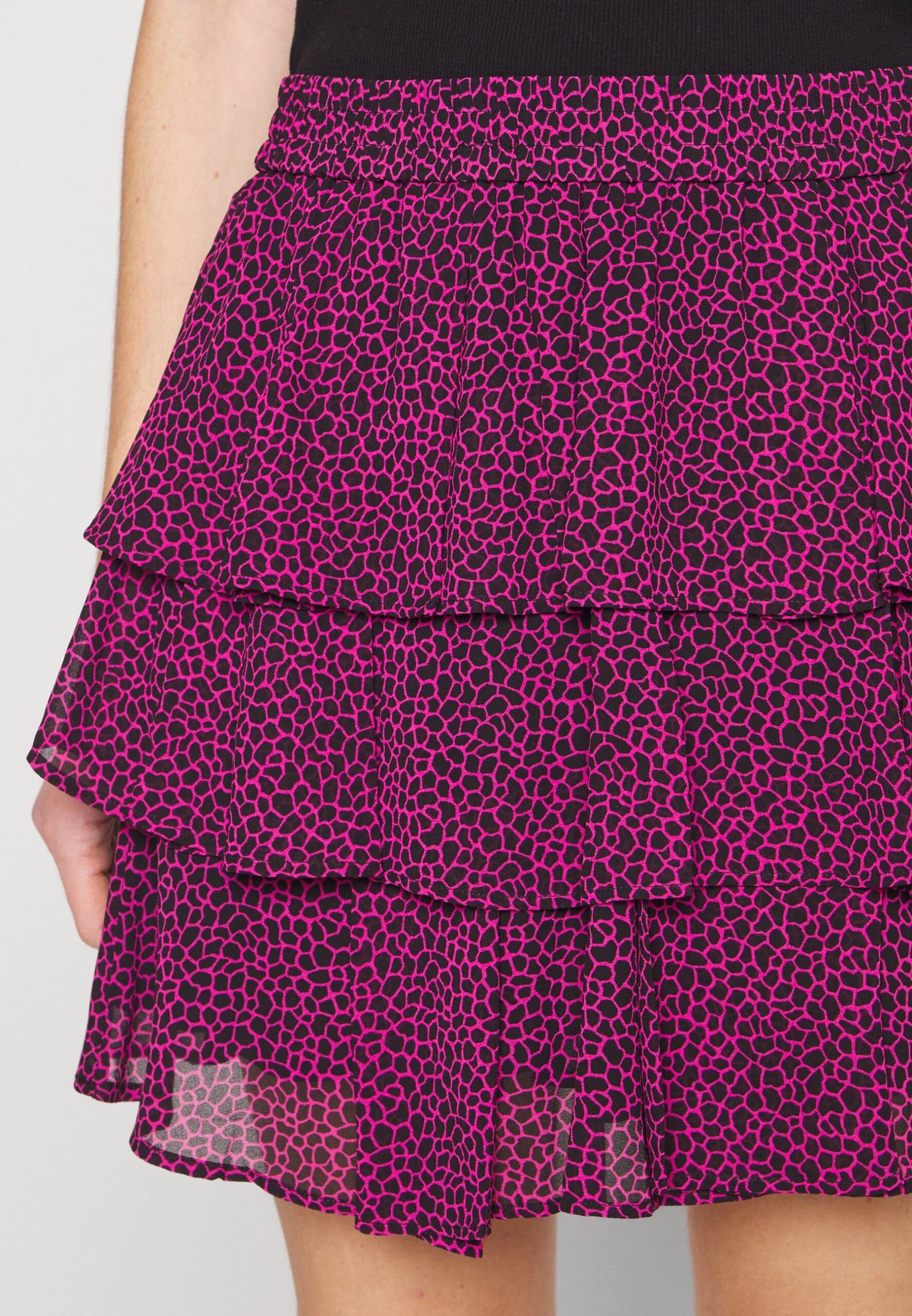 MICHAEL Michael Kors Micro Giraffe Skirt - Mini Skirt - Black 8 MICHAEL Michael Kors Micro Giraffe Skirt - Mini Skirt - Black - Image 6