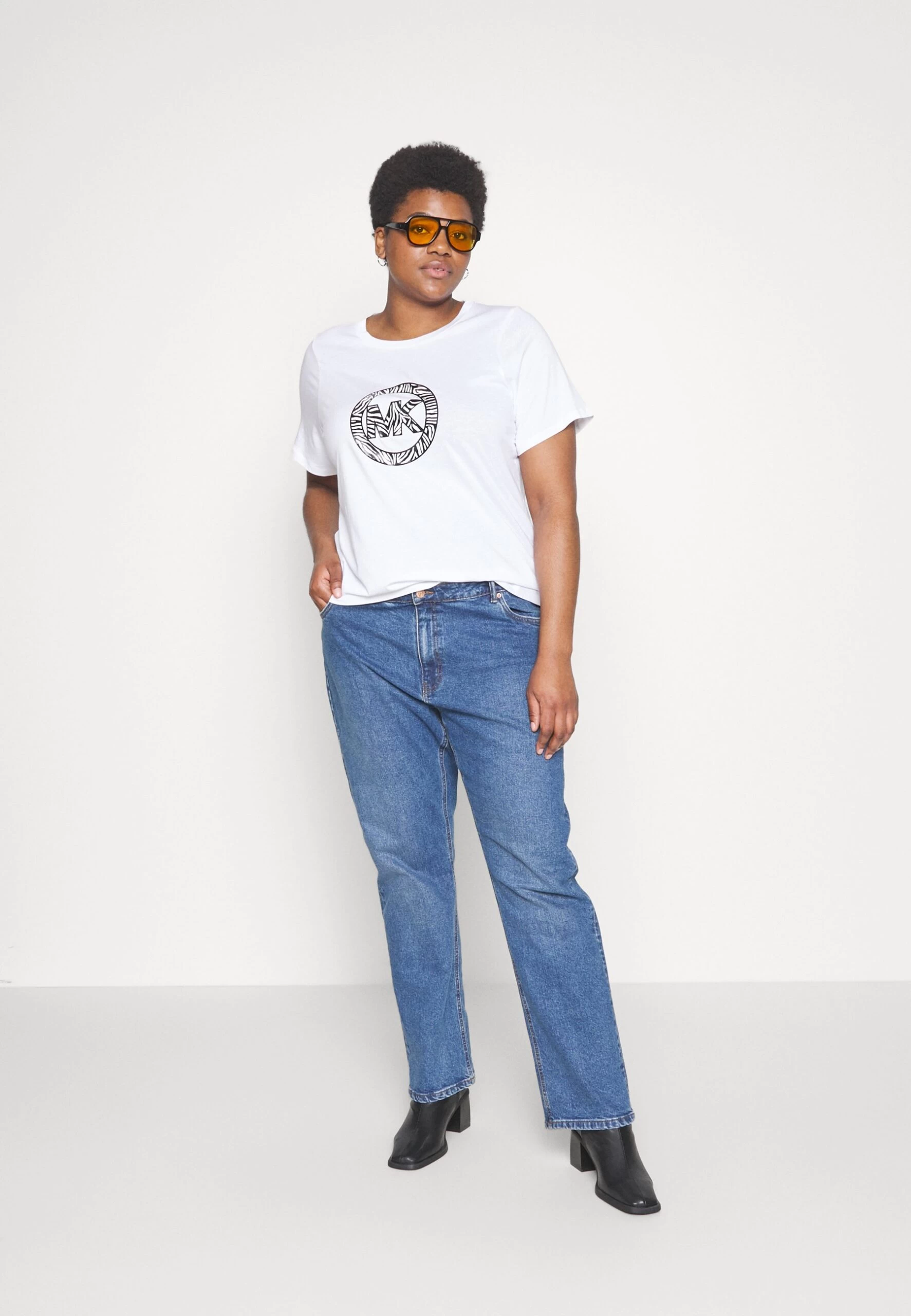 MICHAEL Michael Kors Zebra Charm Logo Tee - Print T-Shirt - White 4 MICHAEL Michael Kors Zebra Charm Logo Tee - Print T-Shirt - White - Image 2