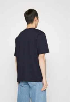 Michael Kors Flagship Logo Tee - Print T-Shirt - Midnight 9 Michael Kors Flagship Logo Tee - Print T-Shirt - Midnight -Fashion Clothing-Michael Kors 99d0ef8e0d534369a77b6833f24f33b4