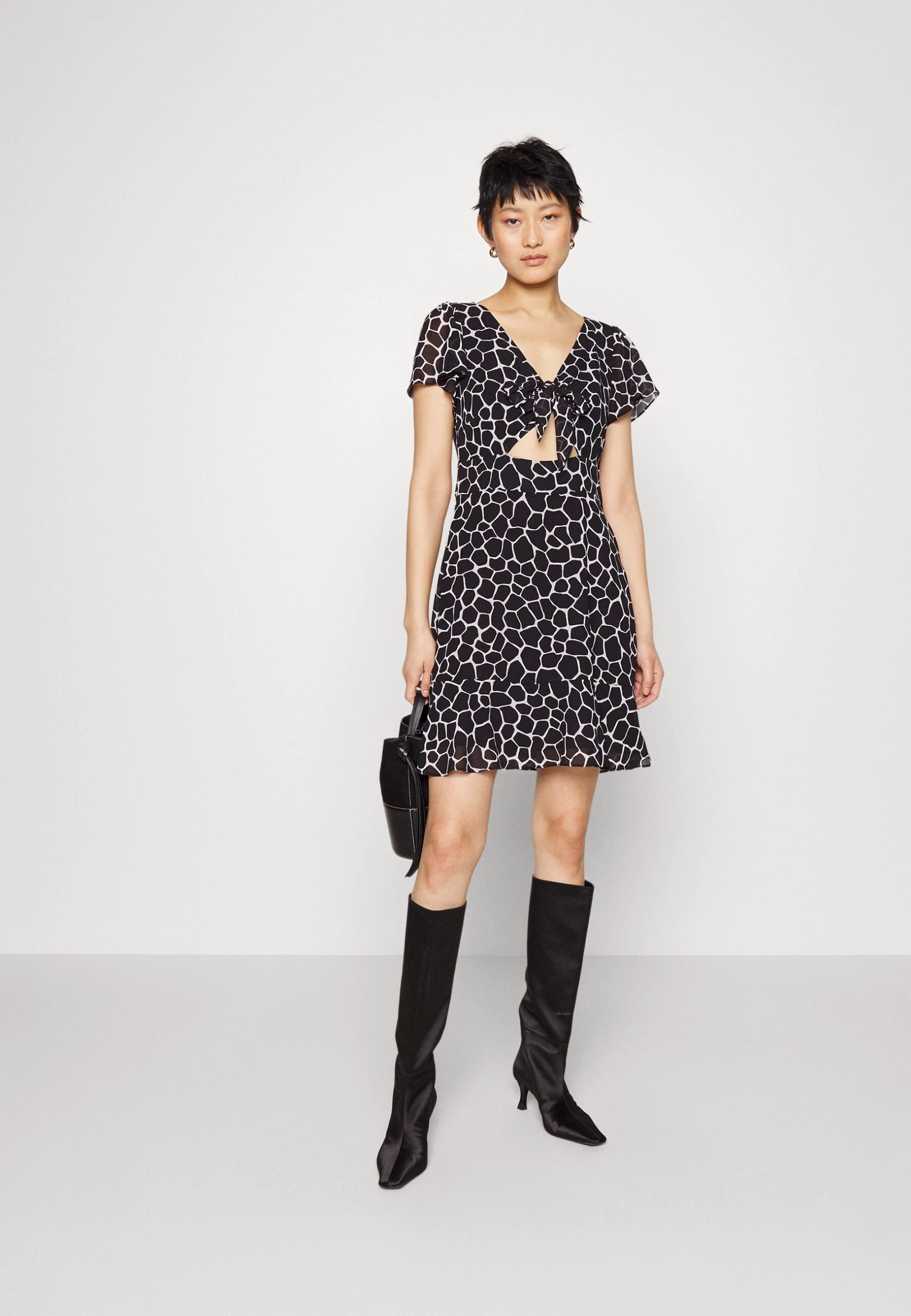 MICHAEL Michael Kors Nubian Giraffe Tie - Day Dress - Black/White 4 MICHAEL Michael Kors Nubian Giraffe Tie - Day Dress - Black/White - Image 2