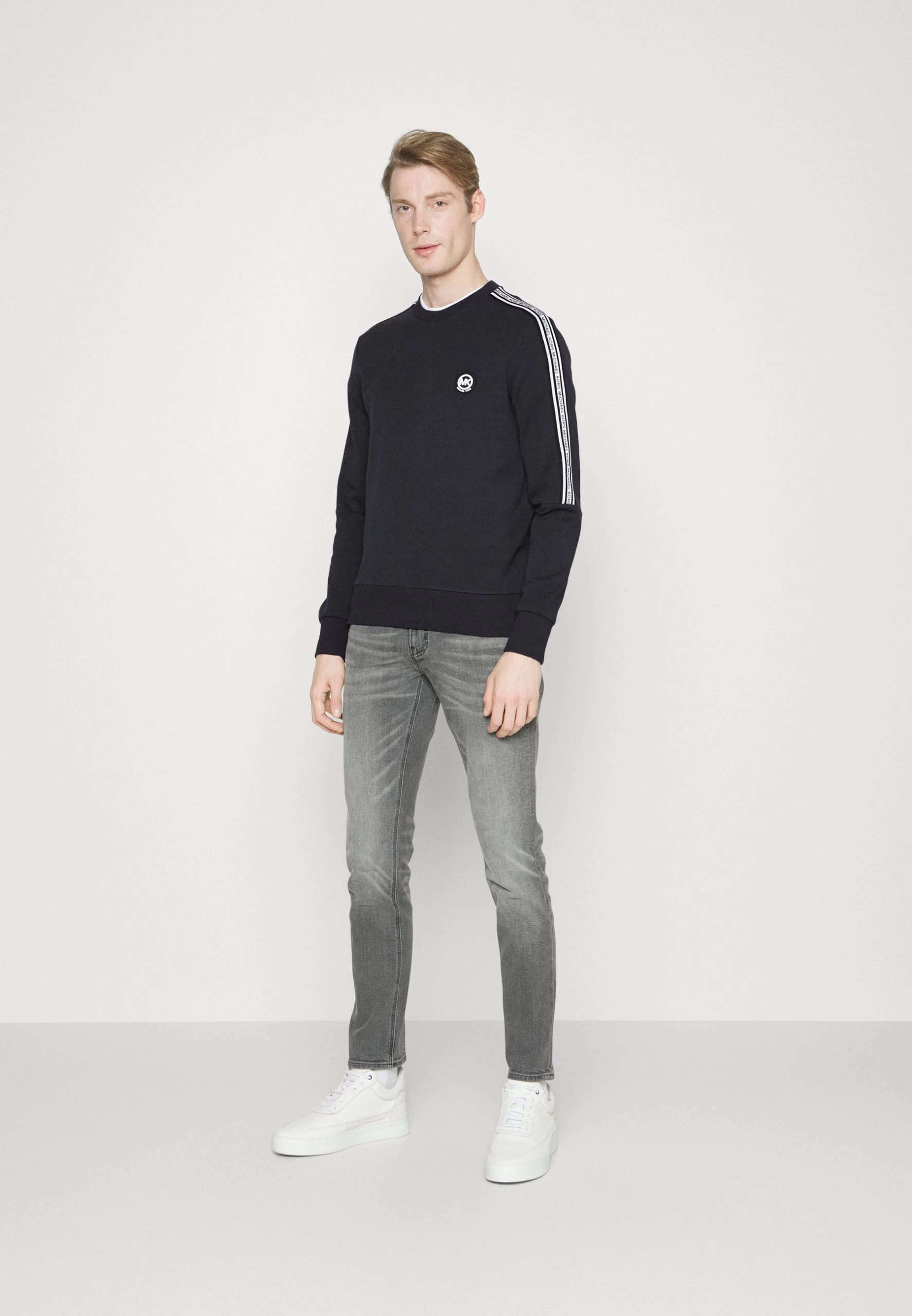 Michael Kors New Evergreen Crew - Sweatshirt - Midnight 4 Michael Kors New Evergreen Crew - Sweatshirt - Midnight - Image 2