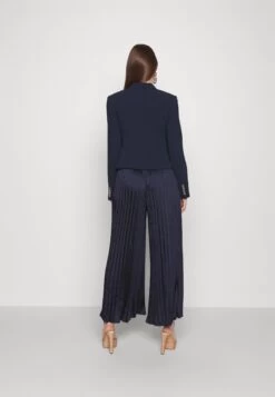 MICHAEL Michael Kors Fitted Db Crop Blazer - Blazer -Fashion Clothing-Michael Kors a6d876420f504a81a4fd53ac045f9d7d