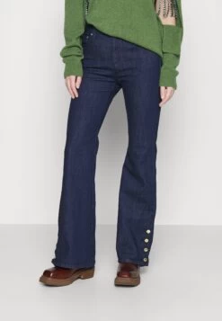 MICHAEL Michael Kors Selma Shank Flare - Bootcut Jeans