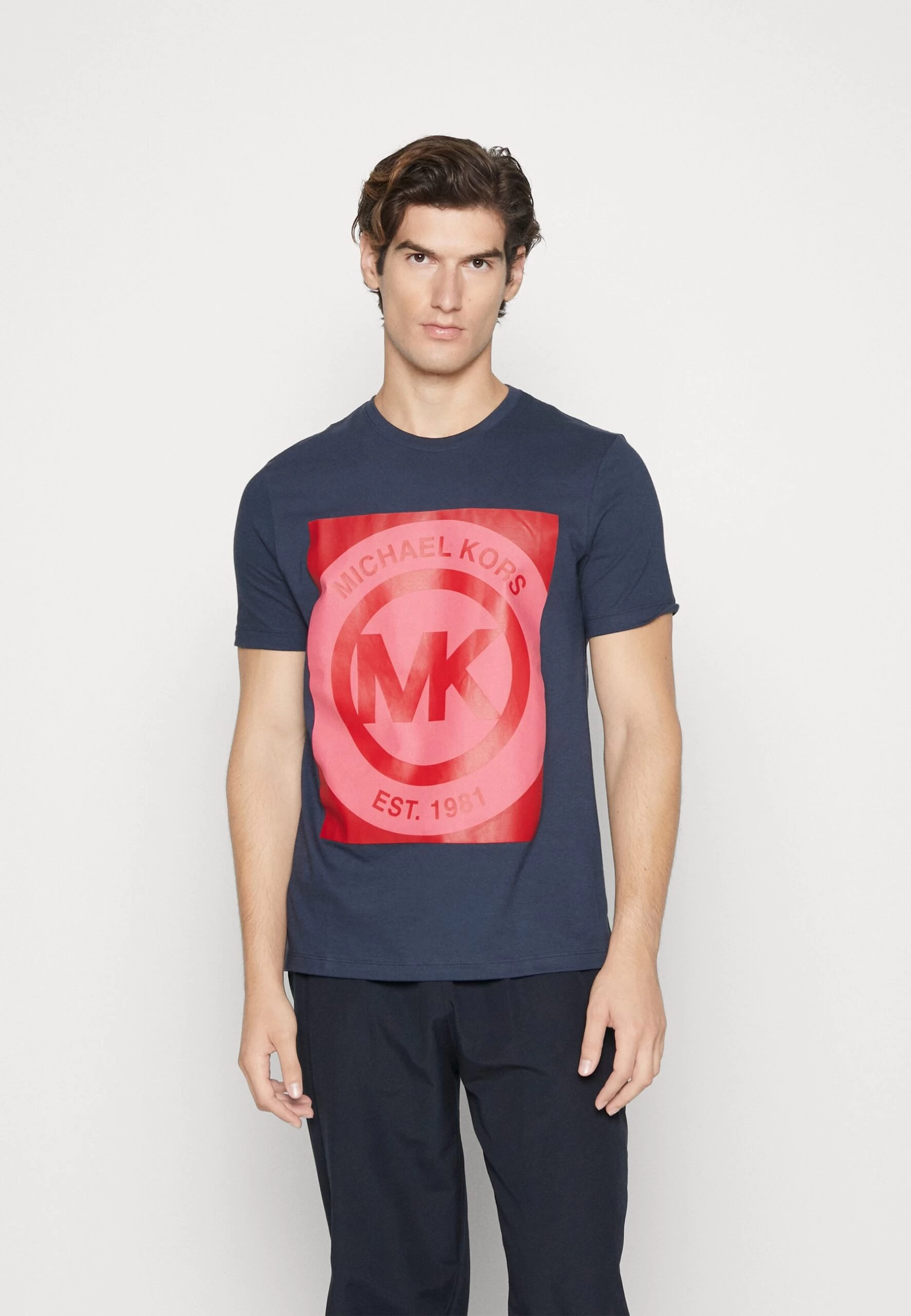 Michael Kors Crew Graphic Monolith - Pyjama Top - Midnight 3 Michael Kors Crew Graphic Monolith - Pyjama Top - Midnight