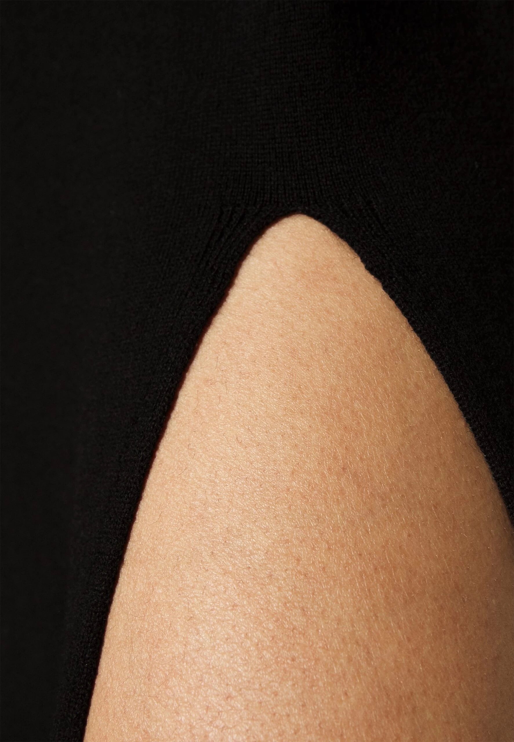 MICHAEL Michael Kors Easy Slit Midi - Day Dress - Black 10 MICHAEL Michael Kors Easy Slit Midi - Day Dress - Black - Image 8