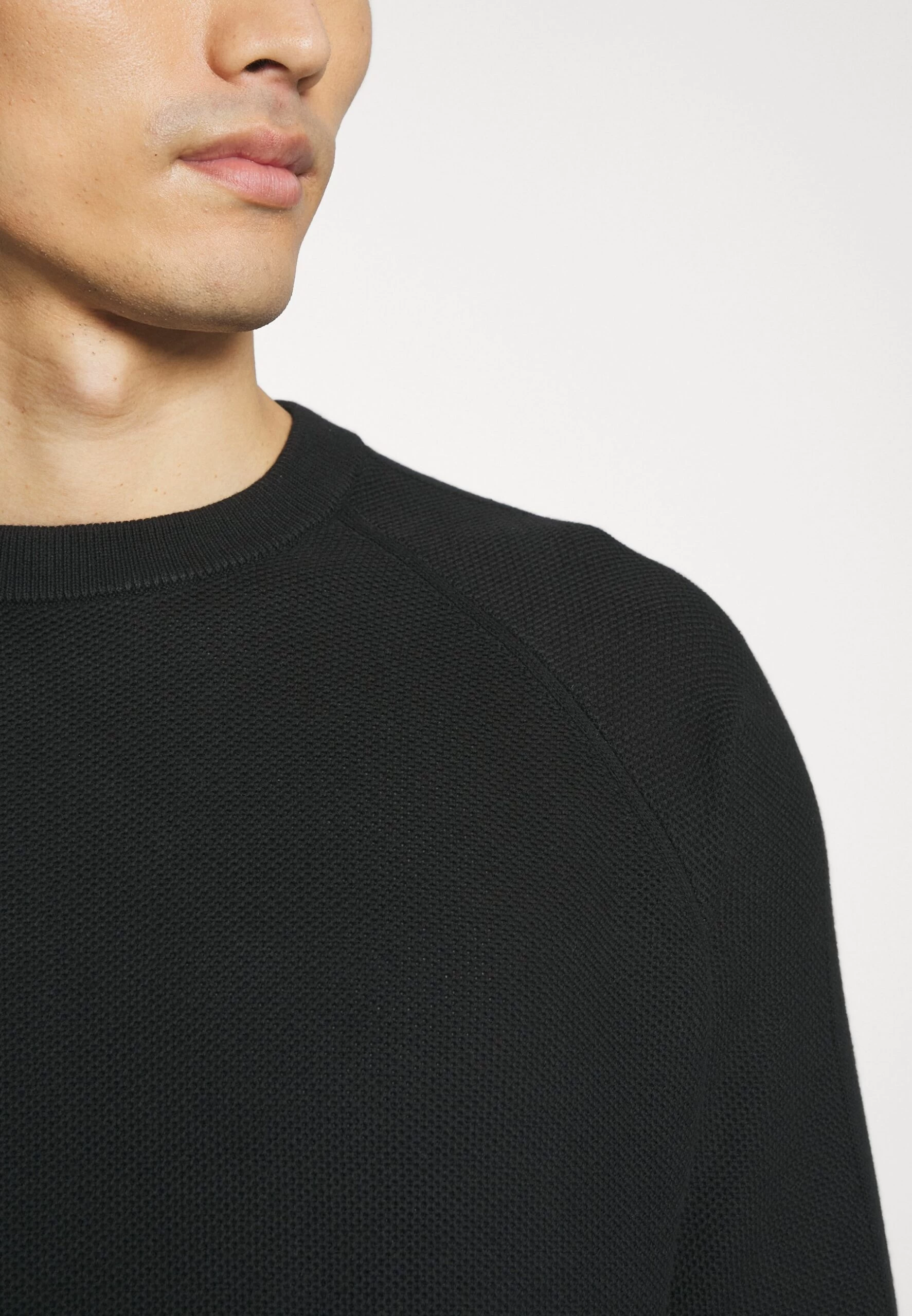 Michael Kors Crew - Jumper - Black 7 Michael Kors Crew - Jumper - Black - Image 5